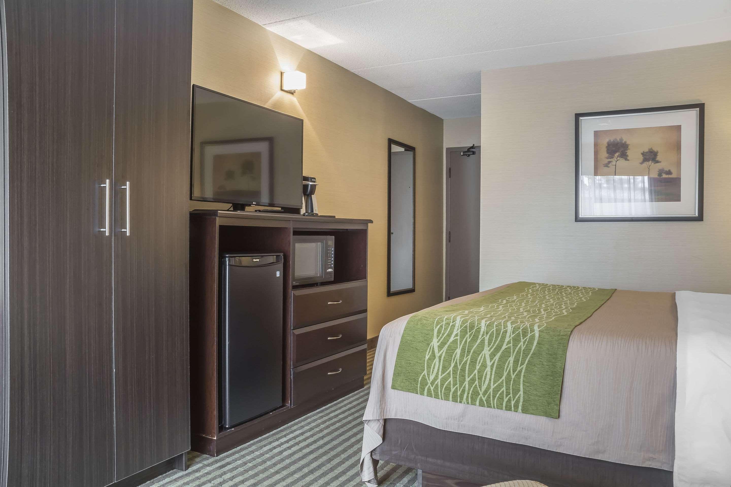 Comfort Inn Chatham-Kent Exteriör bild