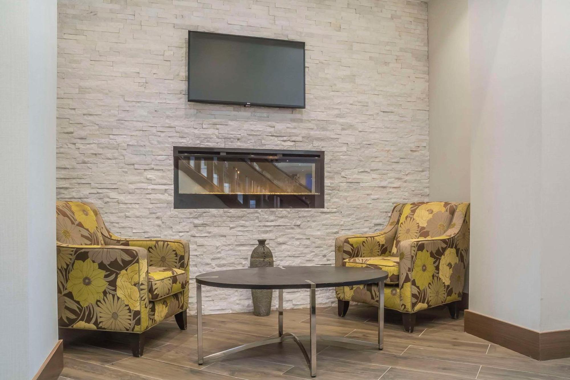 Comfort Inn Chatham-Kent Exteriör bild