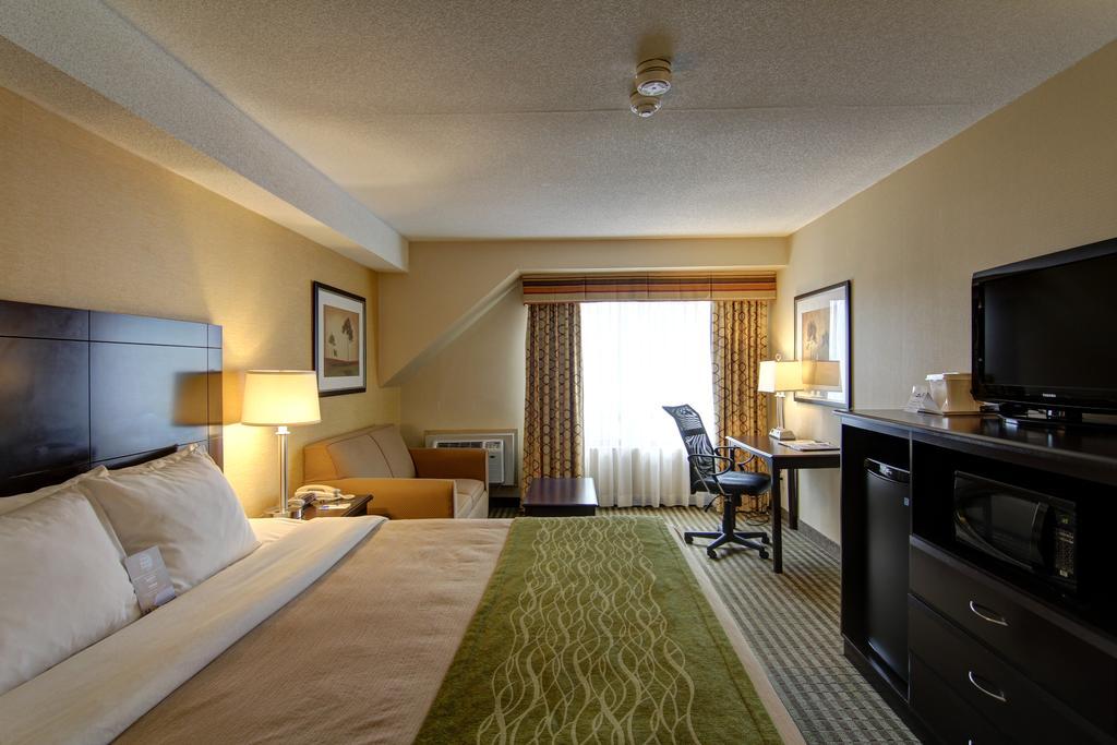 Comfort Inn Chatham-Kent Exteriör bild